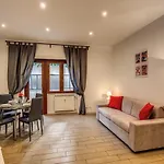 M&L Apartment - Ardesia Terrace